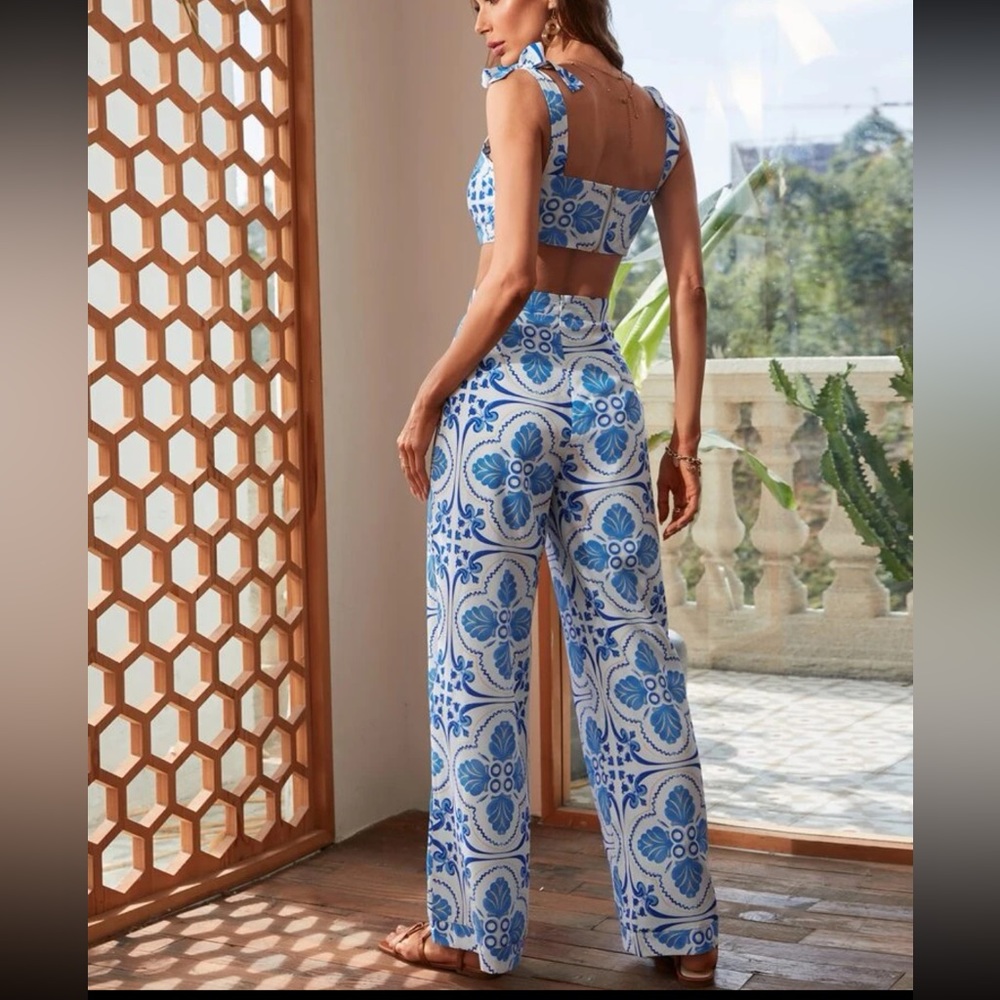 Floral Print Crop Cami Top & Pants Set - Picture 3 of 4